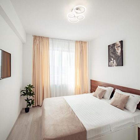 Cozy Collection Apartments At Palas Mall Iasi Exterior photo
